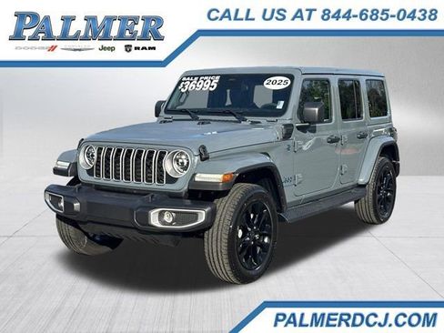 Certified 2025 Jeep Wrangler Unlimited Sahara AWD/4WD image 1