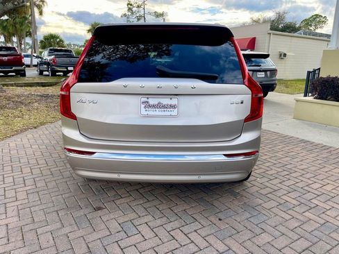 Used 2024 Volvo XC90 B5 Plus image 4