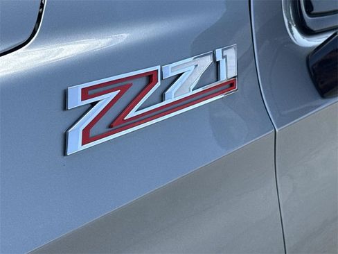 Used 2023 Chevrolet Suburban Z71 image 29