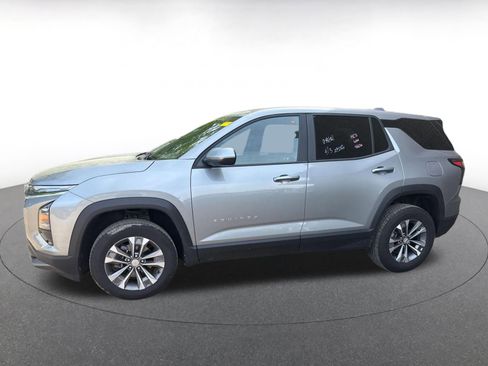 Used 2025 Chevrolet Equinox LT image 6