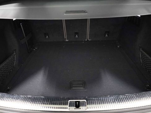 Used 2023 Audi SQ5 Premium Plus w/ Premium Plus Package image 46