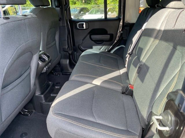 Used 2024 Jeep Wrangler Unlimited w/ Convenience Group AWD/4WD image 13
