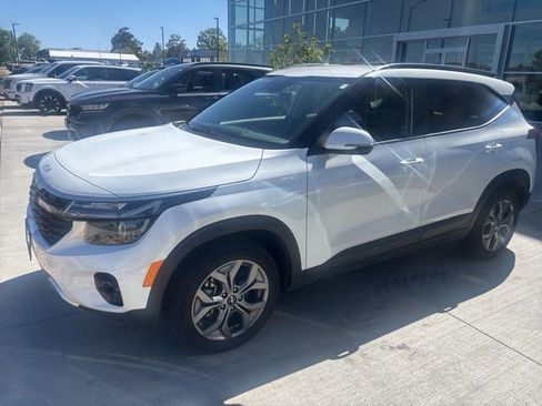 Certified 2024 Kia Seltos S AWD/4WD image 1