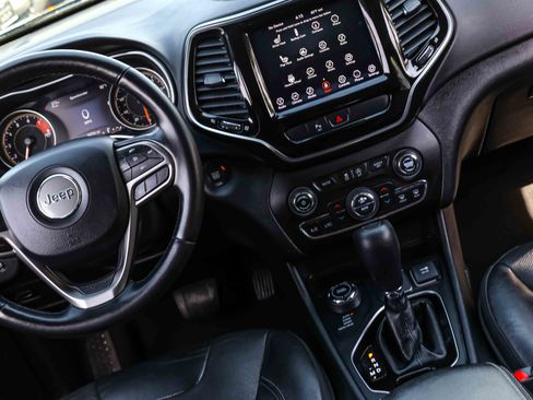 Used 2020 Jeep Cherokee Limited AWD/4WD image 19