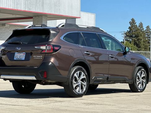 Used 2020 Subaru Outback Touring XT AWD/4WD image 3