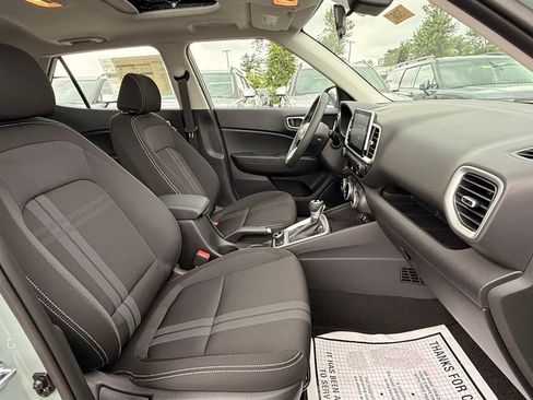 New 2026 Hyundai Venue SEL FWD image 33