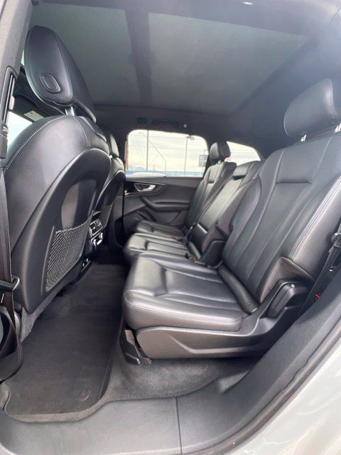 Used 2018 Audi Q7 3.0T Prestige w/ Prestige Package AWD/4WD image 31