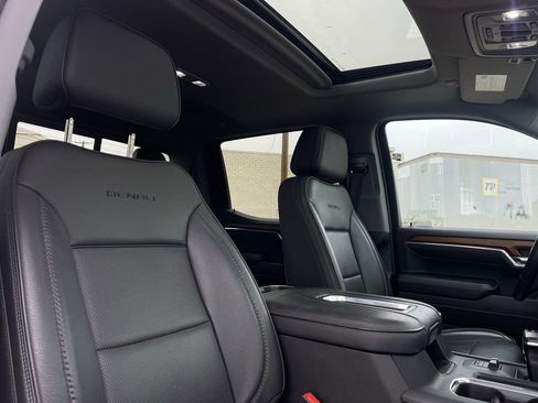 Used 2022 GMC Sierra 1500 Denali w/ Denali Reserve Package image 29