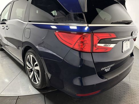 Certified 2024 Honda Odyssey Touring image 10