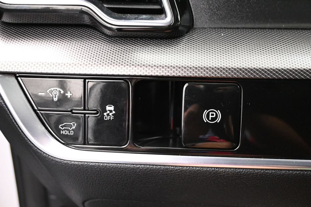 Used 2024 Kia Sportage SX FWD image 12