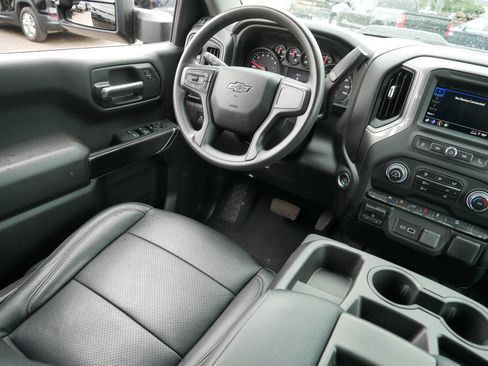 Used 2024 Chevrolet Silverado 1500 Custom Trail Boss w/ Midnight Edition AWD/4WD image 9