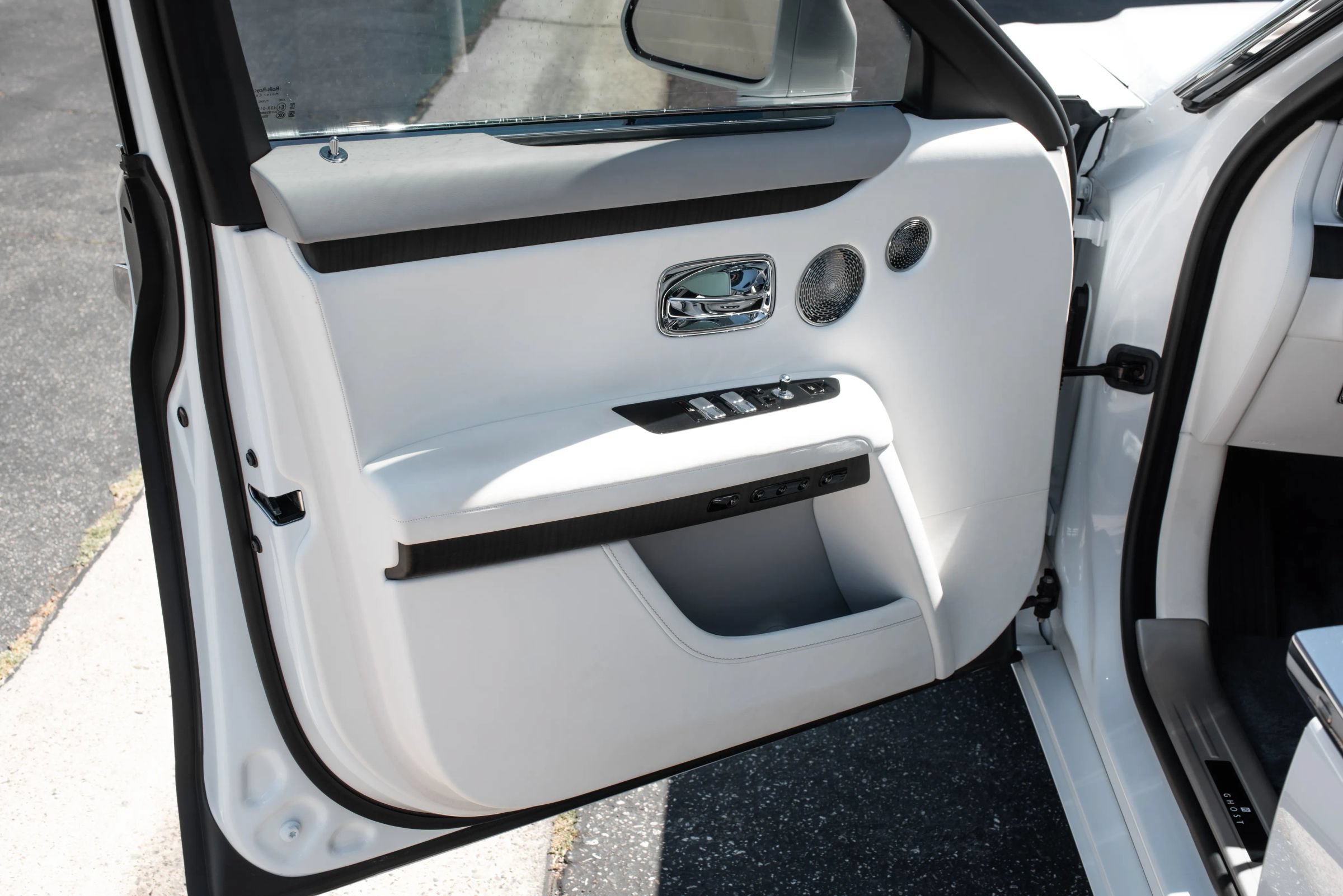 Used 2021 Rolls-Royce Ghost AWD/4WD image 16