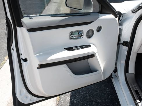 Used 2021 Rolls-Royce Ghost AWD/4WD image 16
