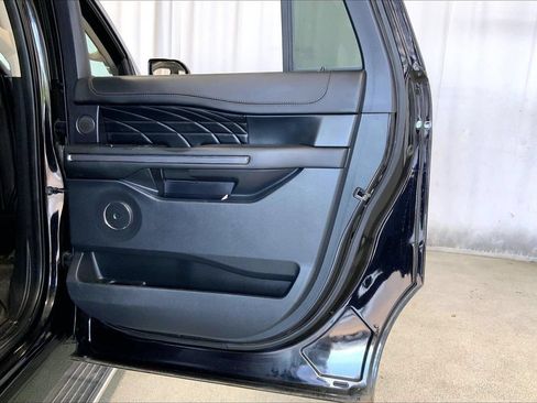 Used 2020 Ford Expedition Max Platinum RWD image 23