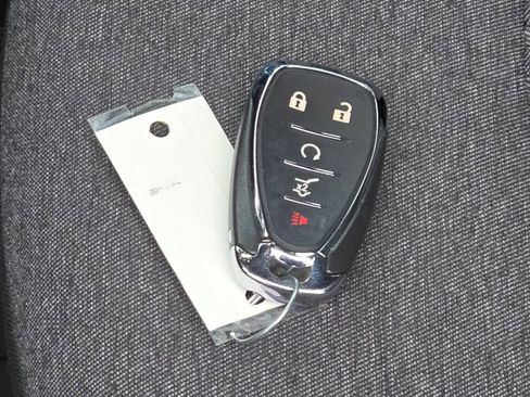 Used 2024 Chevrolet Equinox LT w/ LPO, Floor Liner Package image 29