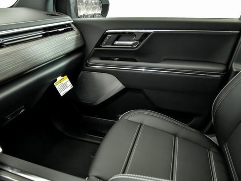 New 2025 GMC Sierra EV Denali image 16