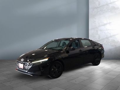 Used 2023 Hyundai Elantra Blue