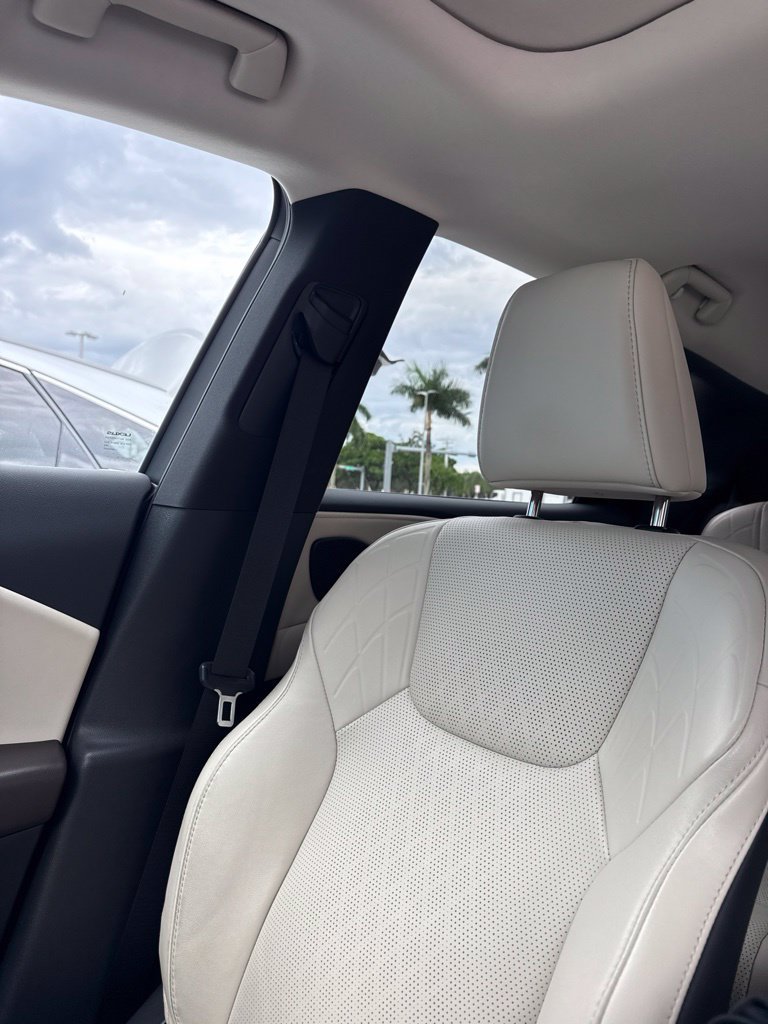 Used 2025 Lexus RX 350 Premium Plus w/ Convenience Package FWD image 4