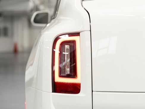 New 2026 Rolls-Royce Cullinan AWD/4WD image 22