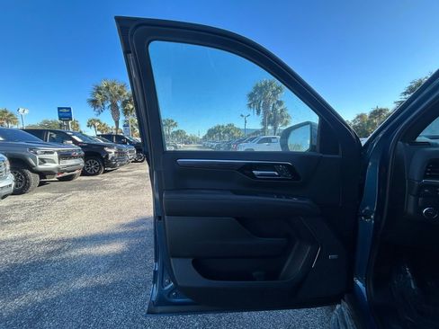New 2026 Chevrolet Suburban Premier w/ Sun And Tow Package RWD image 27