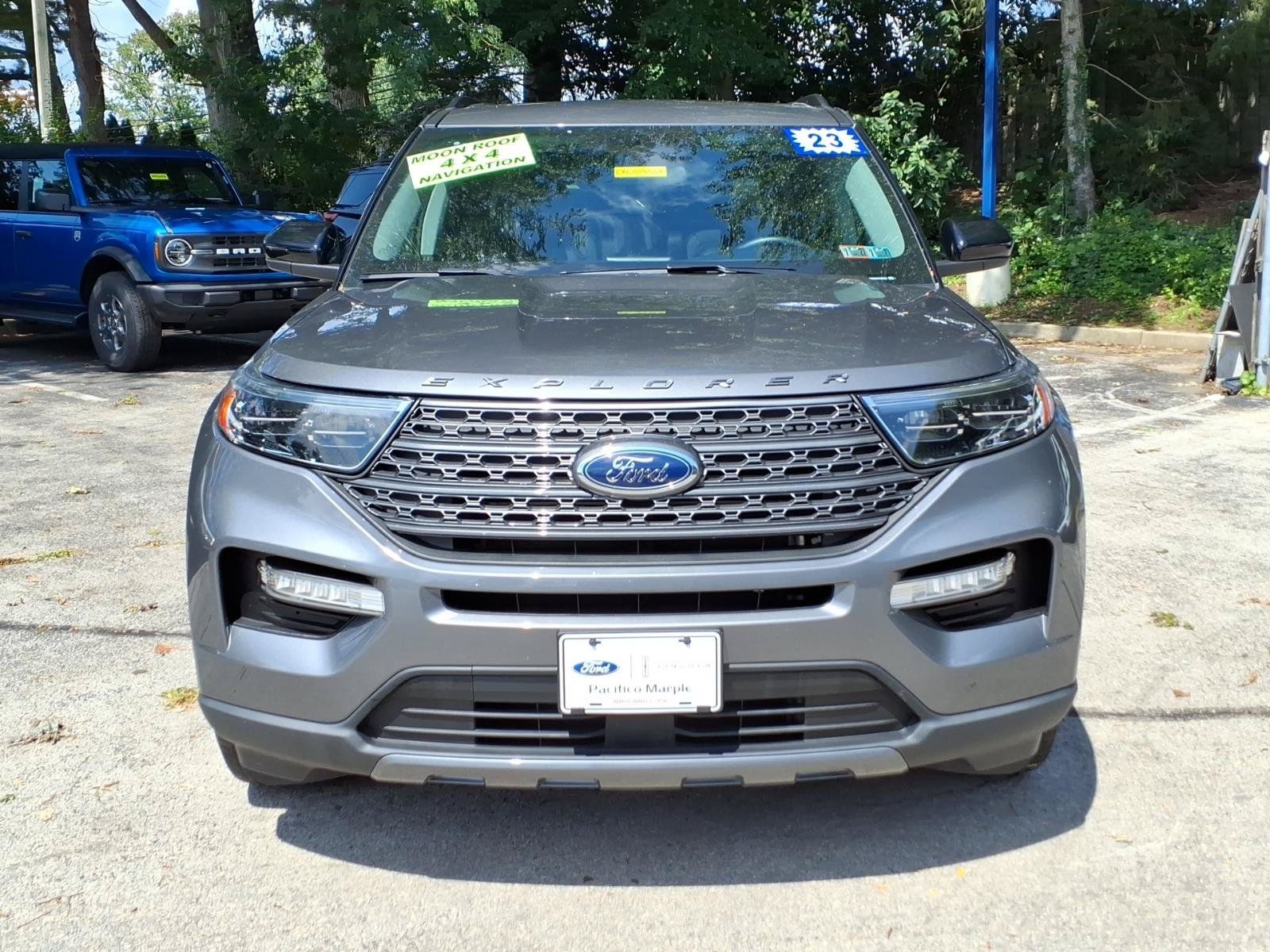 Used 2023 Ford Explorer XLT w/ Equipment Group 202A AWD/4WD image 9