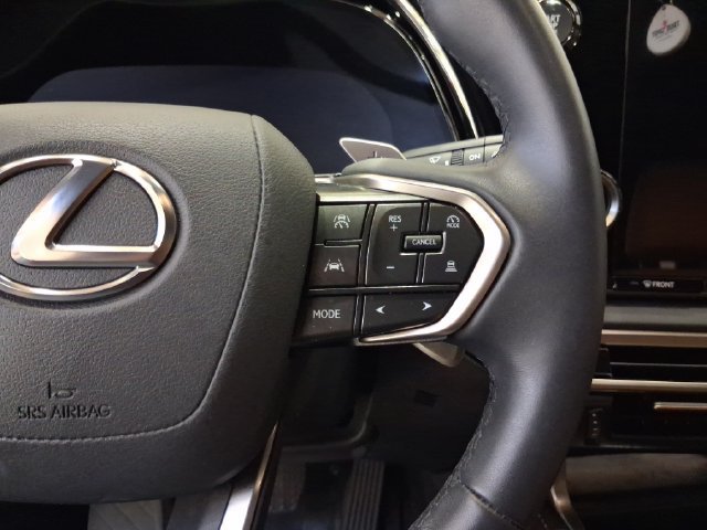 Used 2025 Lexus RX 350 FWD w/ Technology Package image 17