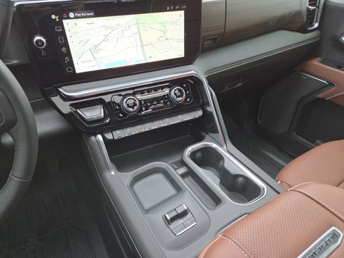 New 2026 GMC Sierra 2500 Denali Ultimate image 35