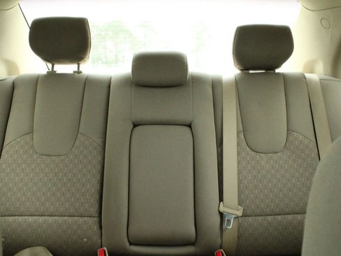 Used 2011 Ford Fusion SEL image 16