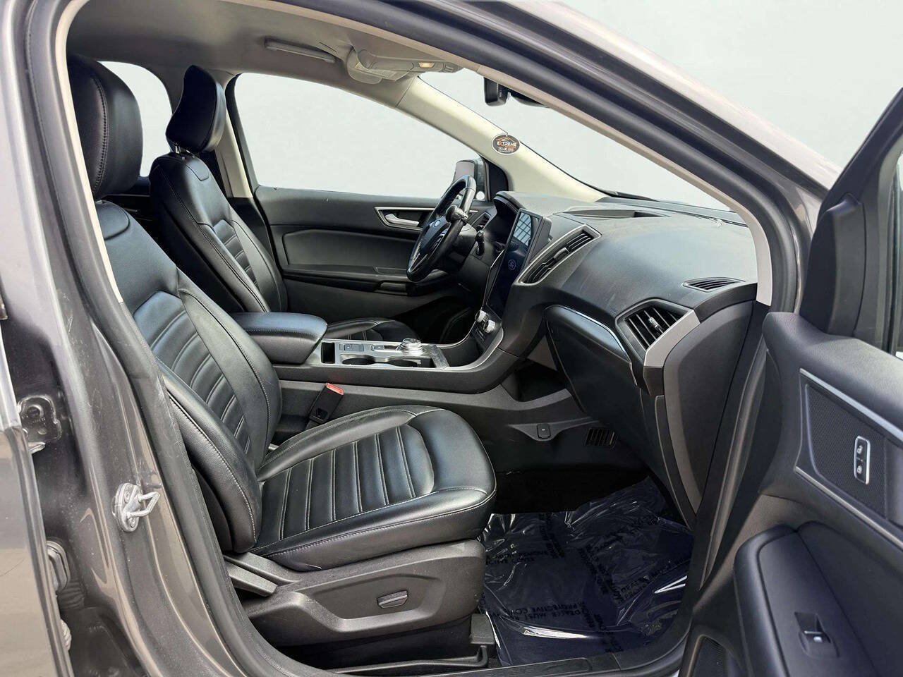 Used 2022 Ford Edge SEL AWD/4WD image 12
