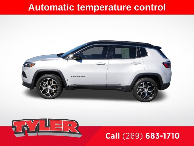 Used 2024 Jeep Compass Limited AWD/4WD image 4