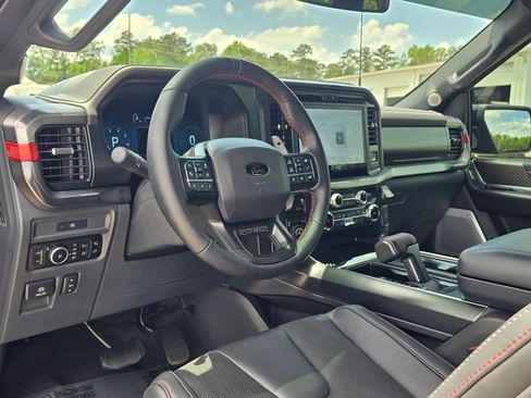 Used 2025 Ford F150 Raptor AWD/4WD image 27