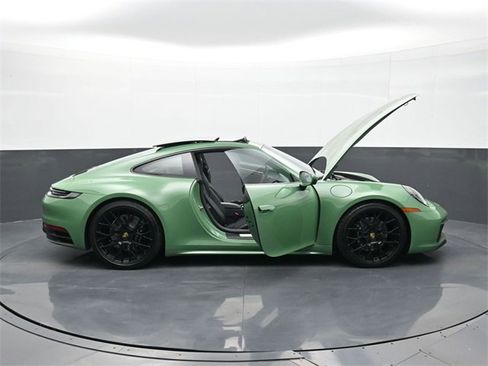 Used 2024 Porsche 911 Carrera S image 30