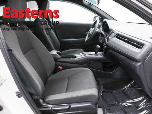 Used 2021 Honda HR-V Sport image 23