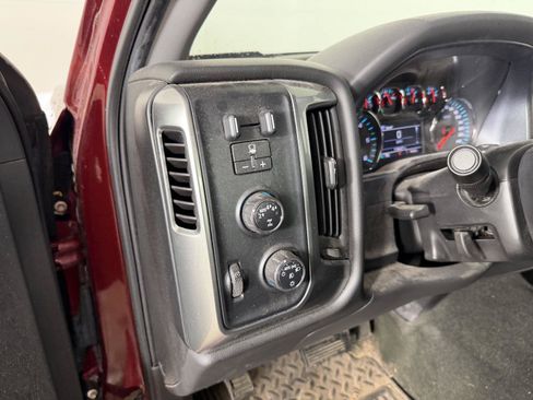 Used 2018 Chevrolet Silverado 1500 LT w/ All Star Edition AWD/4WD image 20