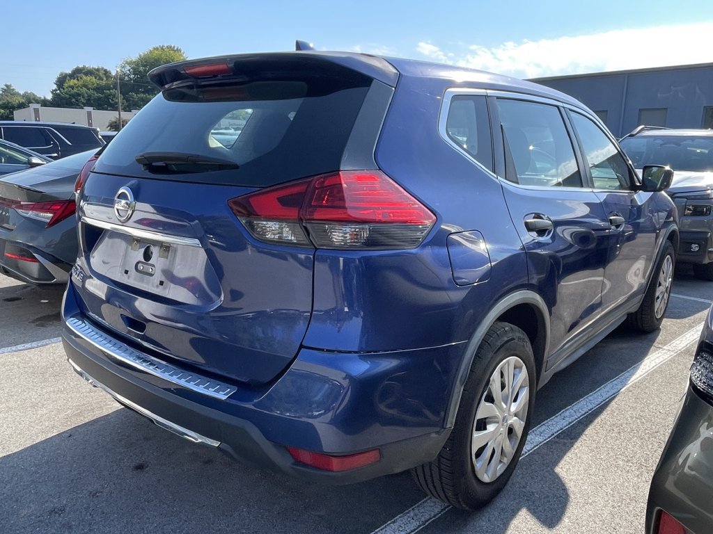 Used 2017 Nissan Rogue S FWD image 6