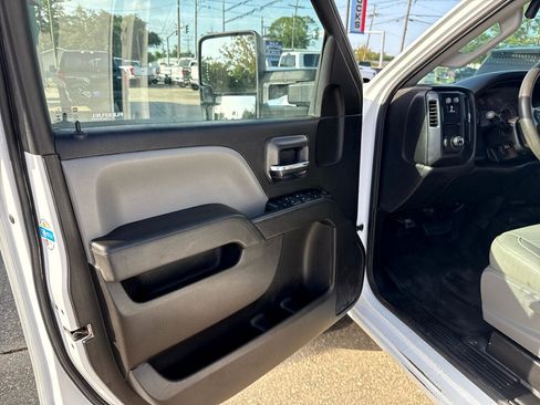Used 2019 Chevrolet Silverado 2500 W/T w/ WT Convenience Package image 17