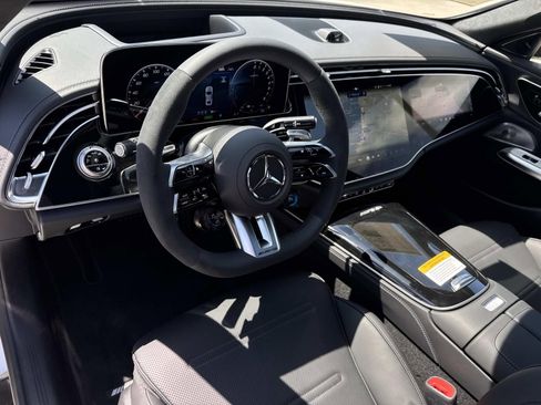 New 2026 Mercedes-Benz E 53 AMG e 4MATIC Sedan image 10