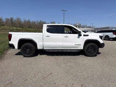 Used 2024 GMC Sierra 1500 AT4X image 6
