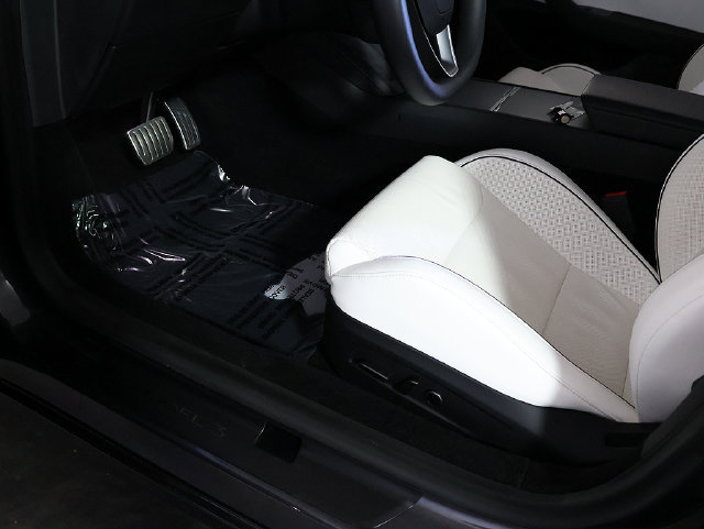 Used 2024 Tesla Model 3 Performance AWD/4WD image 21