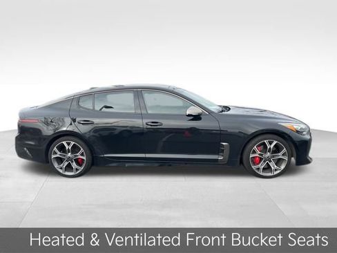 Used 2018 Kia Stinger GT2 image 8