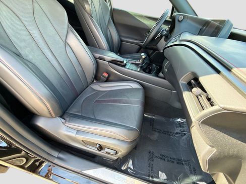 Used 2022 Lexus UX 200 F Sport w/ Accessory Package (Z1) image 14