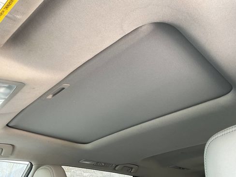 Used 2014 Toyota Highlander XLE image 29