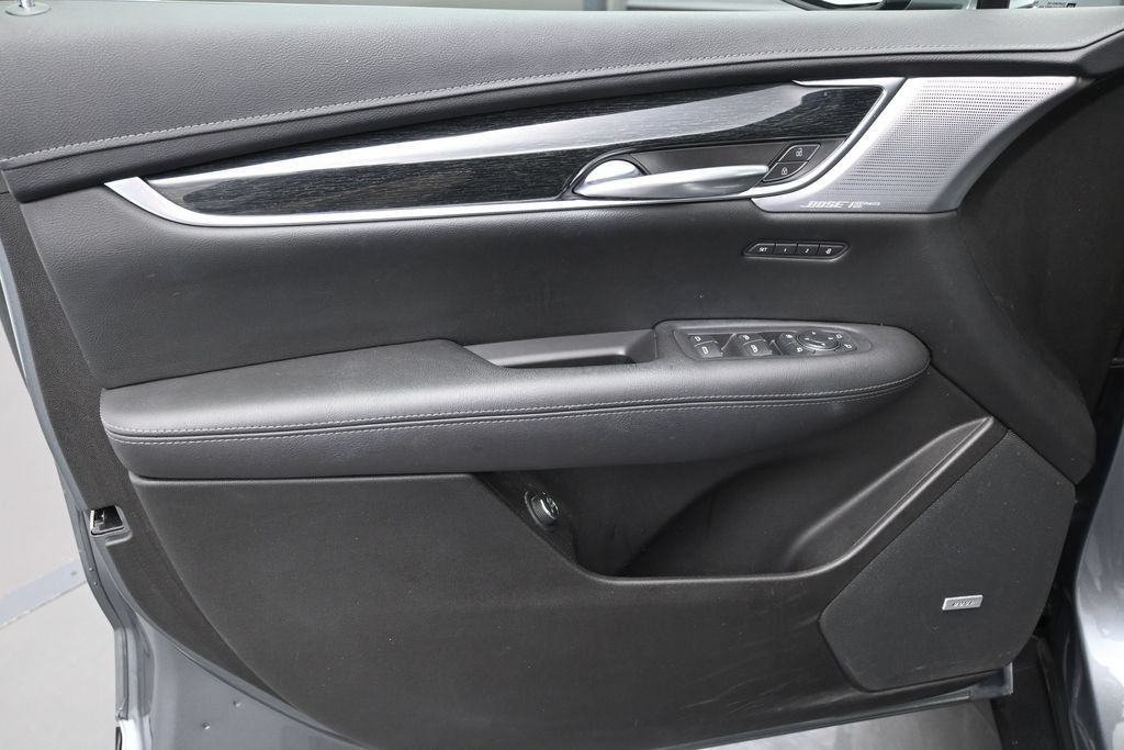 Used 2021 Cadillac XT5 Premium Luxury AWD/4WD image 9