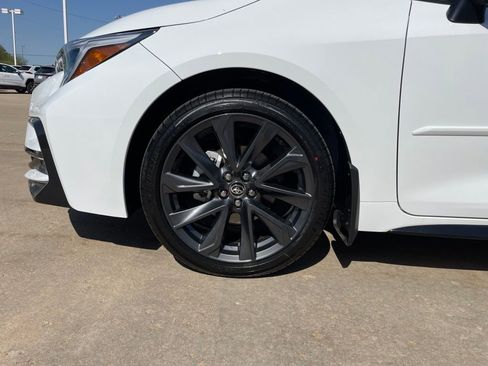 Used 2026 Toyota Corolla SE FWD image 15