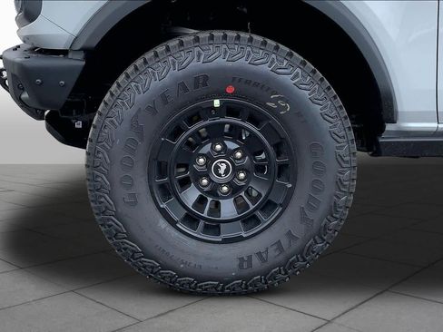 New 2026 Ford Bronco Badlands AWD/4WD image 12