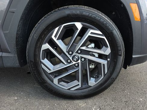 Used 2025 Hyundai Tucson Limited AWD/4WD image 26