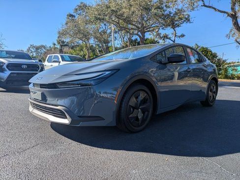 New 2026 Toyota Prius Plug-In Hybrid image 7