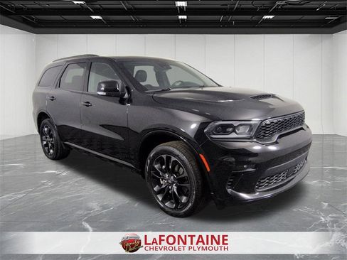 Used 2023 Dodge Durango GT image 2