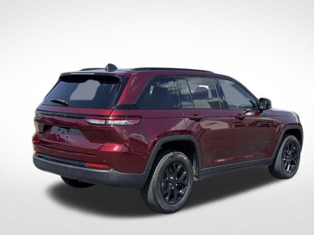 Certified 2025 Jeep Grand Cherokee Altitude AWD/4WD image 6