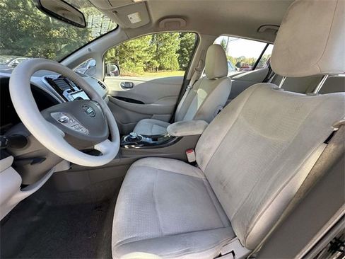 Used 2012 Nissan Leaf SL image 12